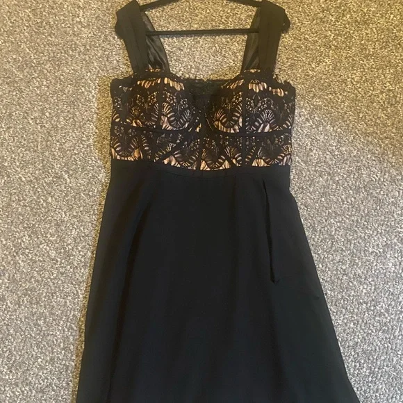 Black lace top size 16 City Chic dress - Picture 1 of 10